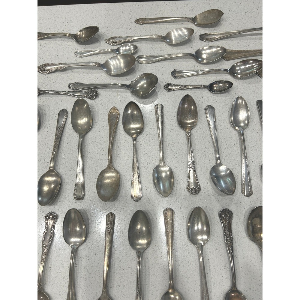 Vintage 48pc Silverplate Teaspoons Lot Mixed 1930s Antique Coffee Spoons Patina - Picture 9 of 11